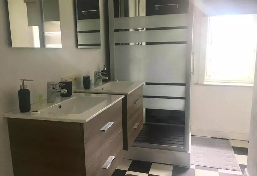 Aamiaismajoitus (B&B) Maison Blanche