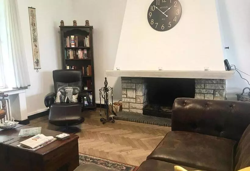 Aamiaismajoitus (B&B) Maison Blanche