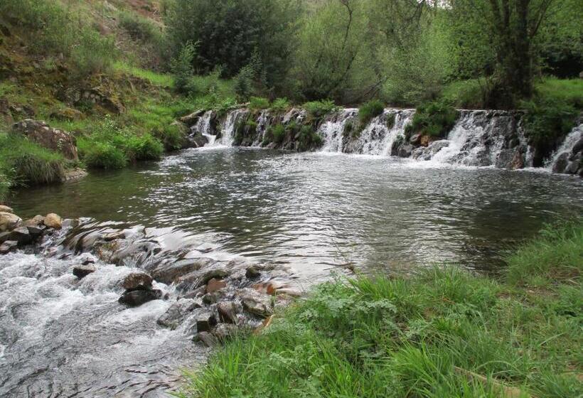 Отель Casas De Campo De Vale De Junco