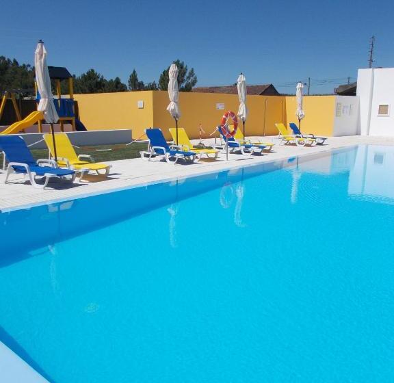 Отель Casas De Campo De Vale De Junco