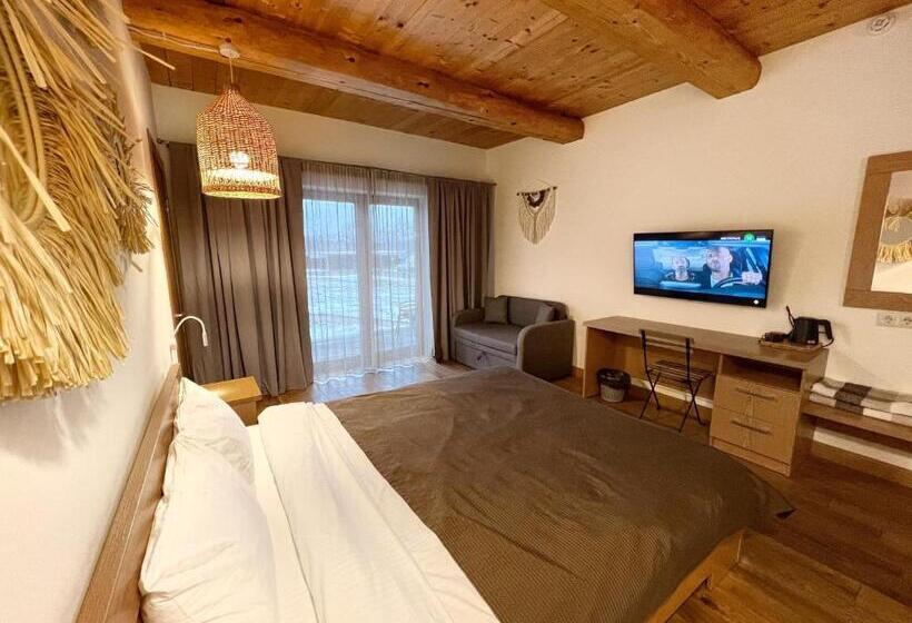 בית מלון כפרי Eden Resort