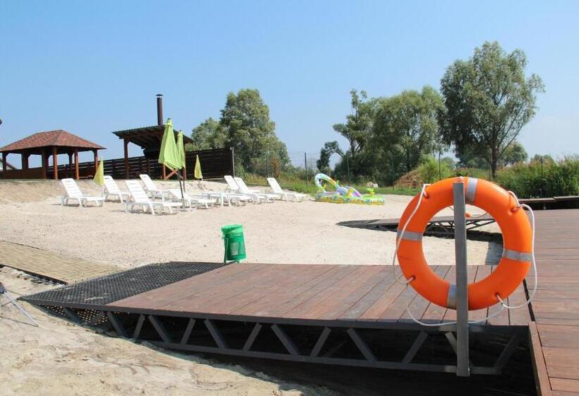 בית מלון כפרי Eden Resort