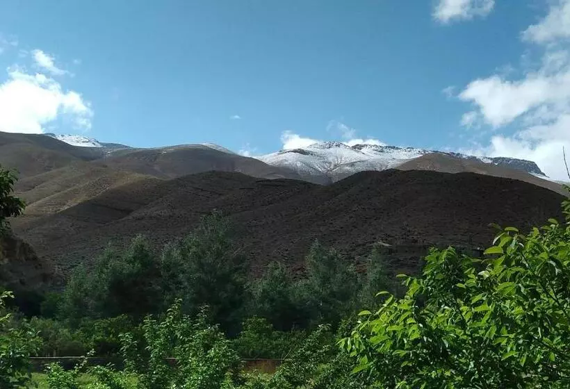 Hotelli Hôtel Berbère De La Montagne