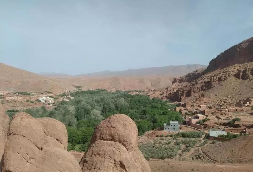 Hotelli Hôtel Berbère De La Montagne