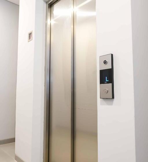 ホテル M Cabin Karawaci