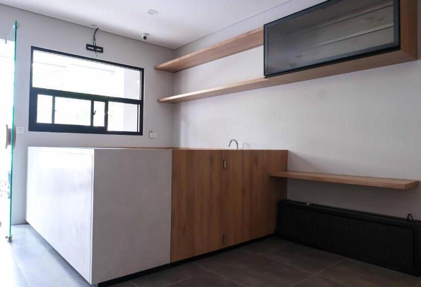 ホテル M Cabin Karawaci