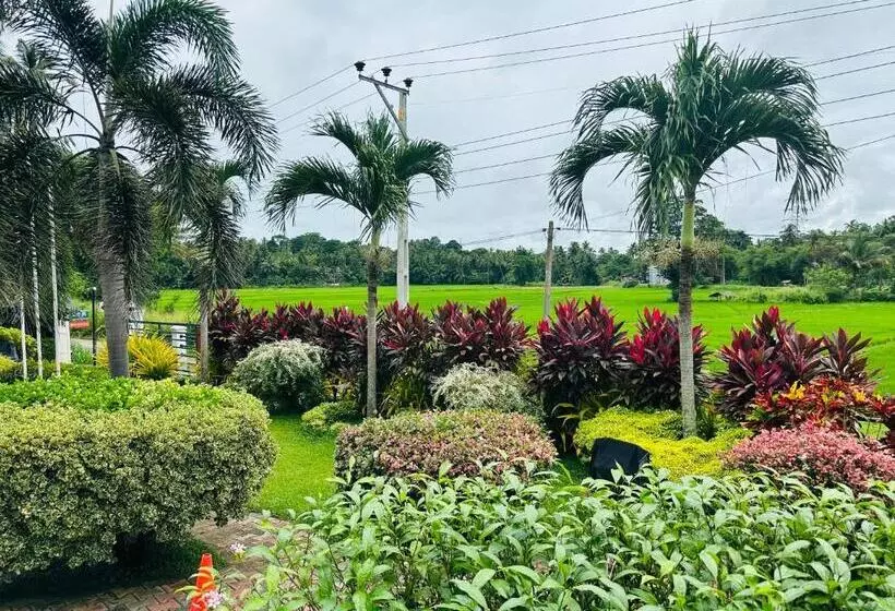 Hotelli Ruwanara Royal Majestry