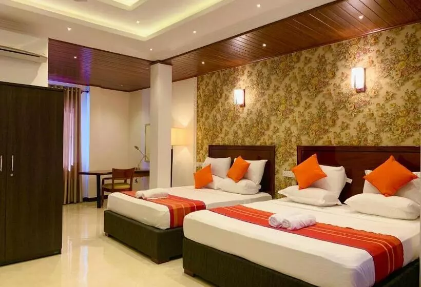 Hotelli Ruwanara Royal Majestry