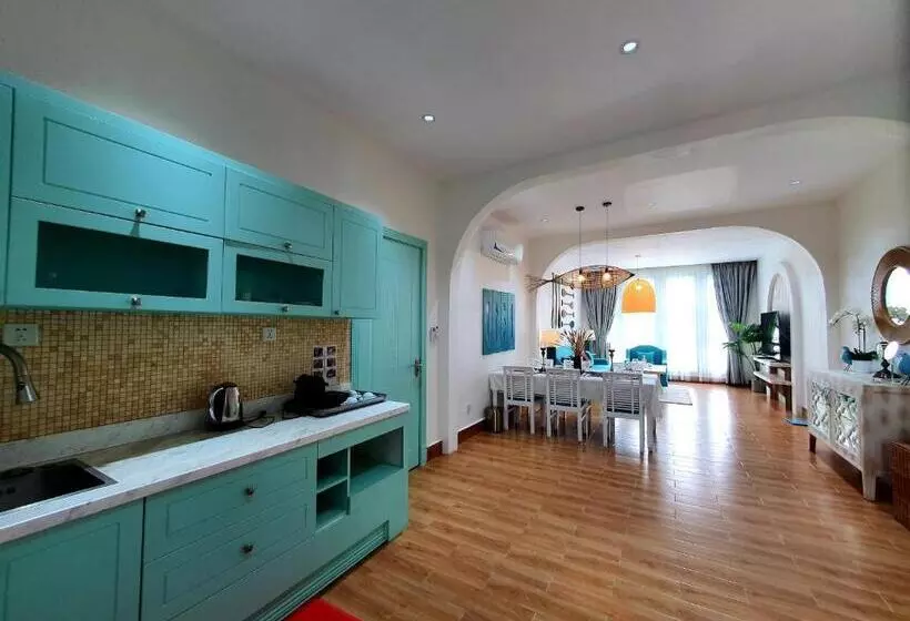 Hotelli Shanghai Resort