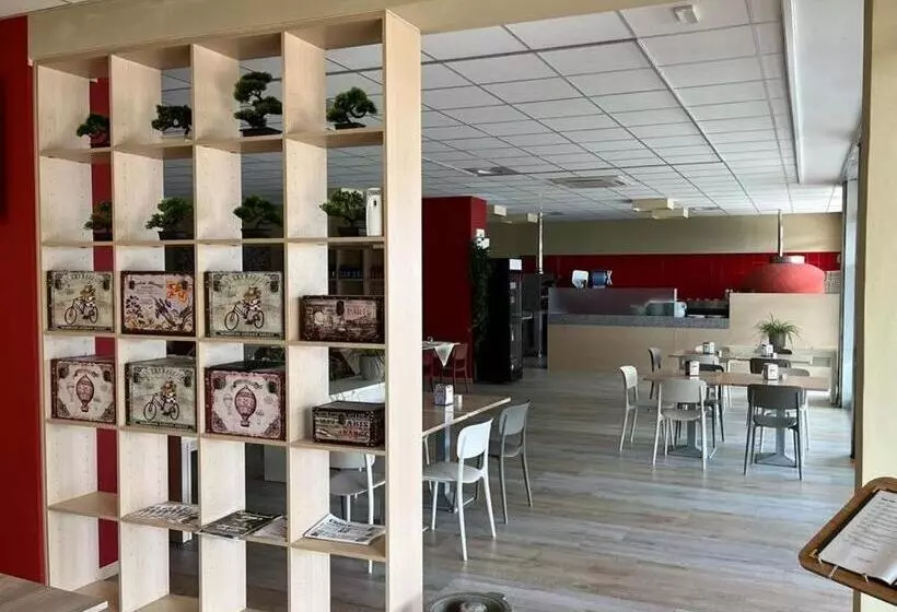 Hotelli Terrazza Rooms