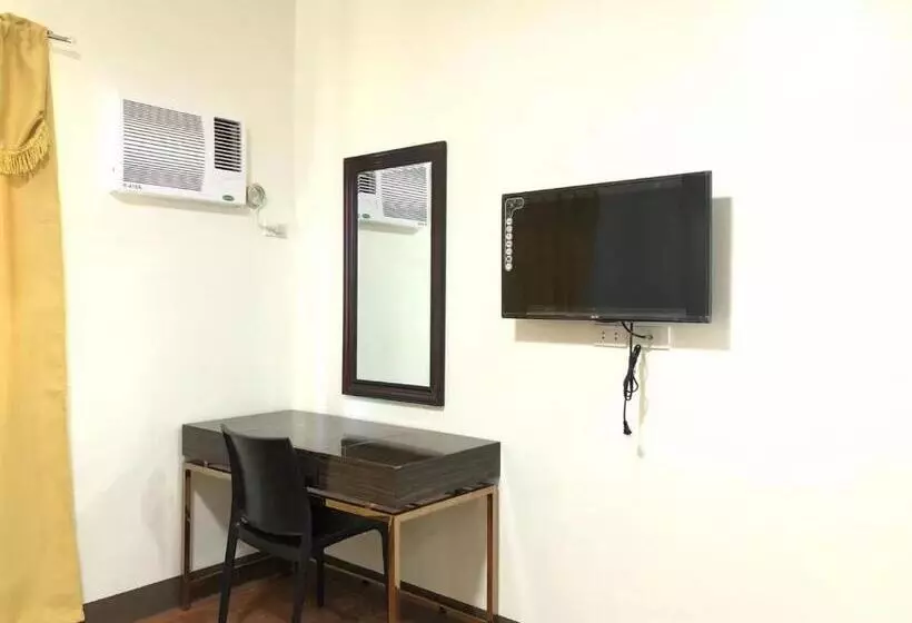 Meaco Royal Hotel  Aparri