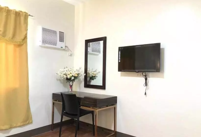 Meaco Royal Hotel  Aparri