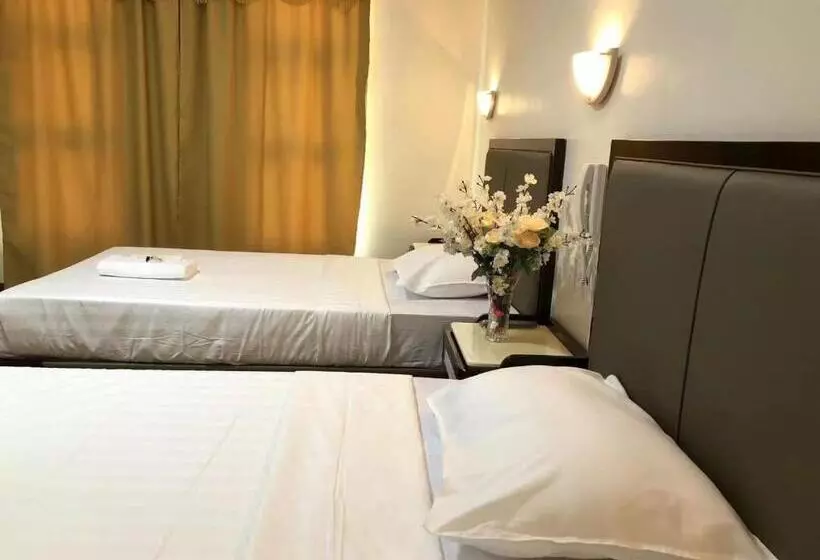 Meaco Royal Hotel  Aparri