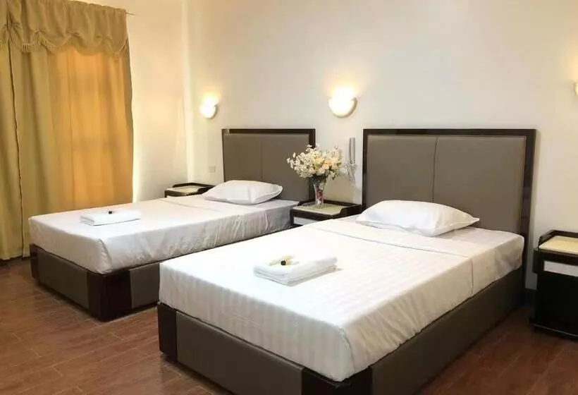 Meaco Royal Hotel  Aparri