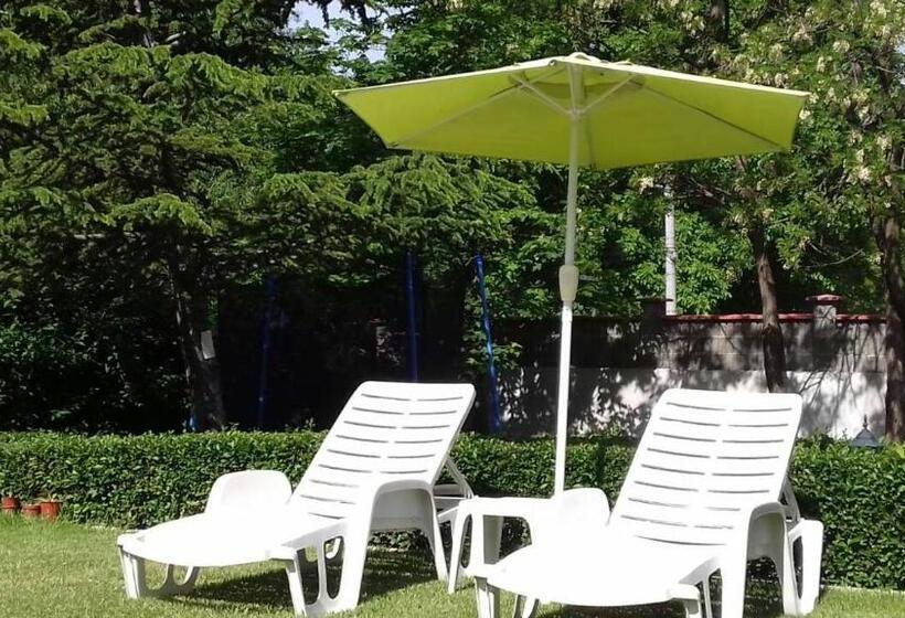 ペンション къща за гости марияна