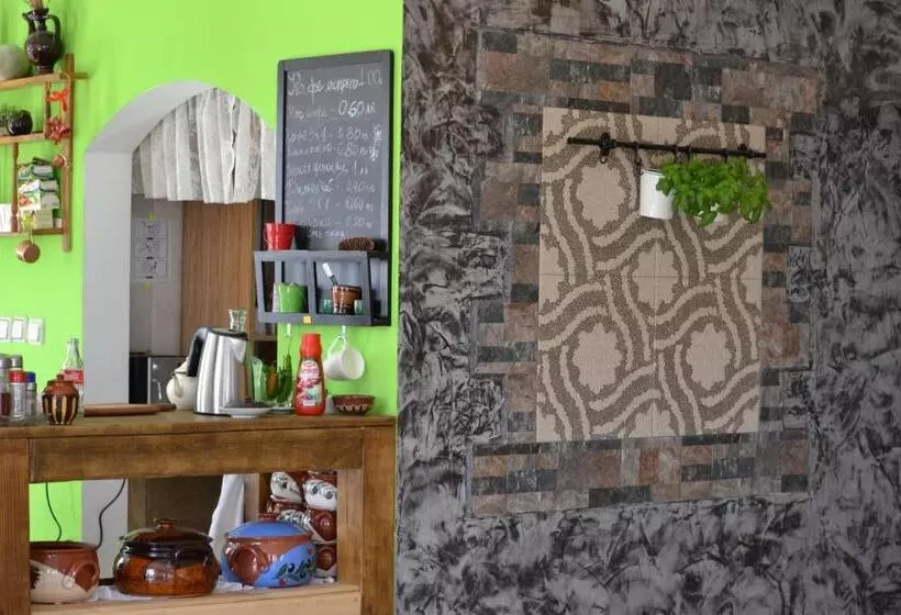 Majatalo Guest House Misha