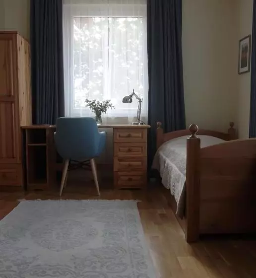 ペンション Gurudeva Bhavan