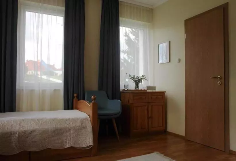 ペンション Gurudeva Bhavan