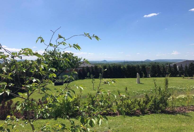 بنسيون Penzion Lomská Vyhlídka