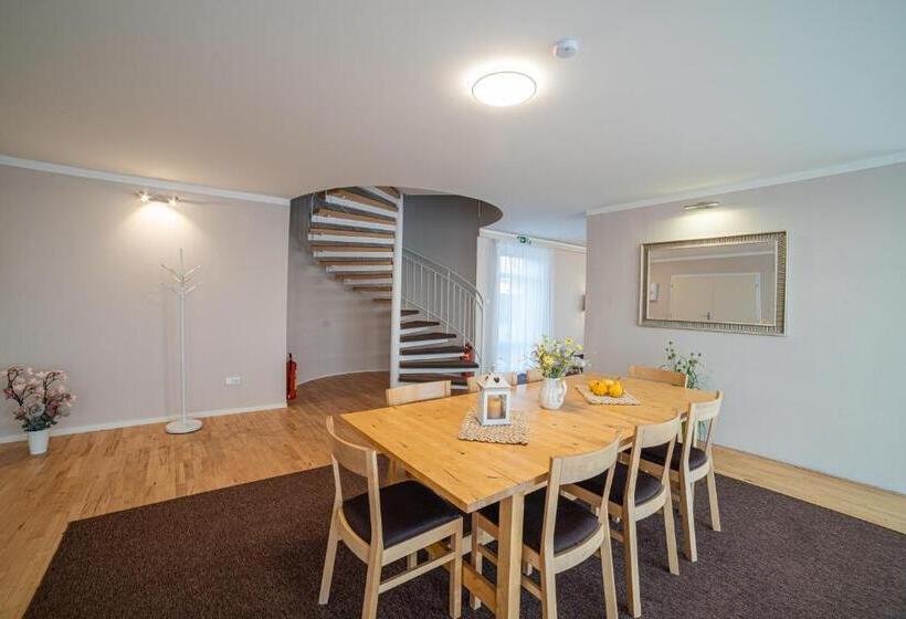 بنسيون Penzion Lomská Vyhlídka