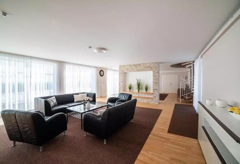 Majatalo Penzion Lomská Vyhlídka