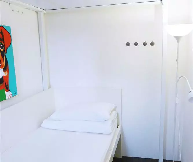 5footway.inn Project Bugis Hostel