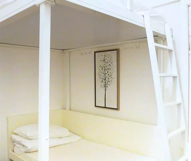 5footway.inn Project Bugis Hostel