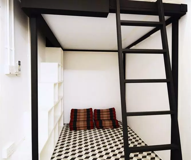 5footway.inn Project Bugis Hostel