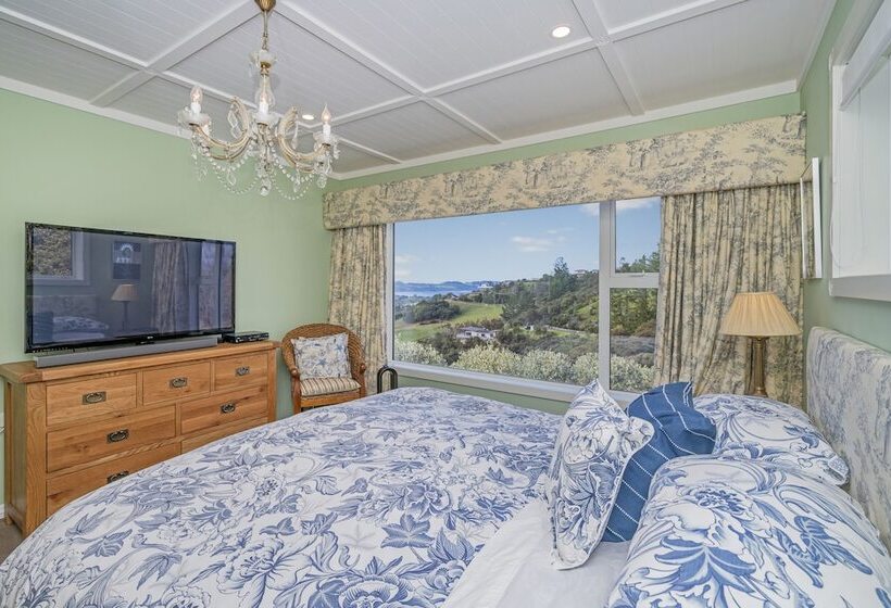 צימר Bayview Valley Lodge