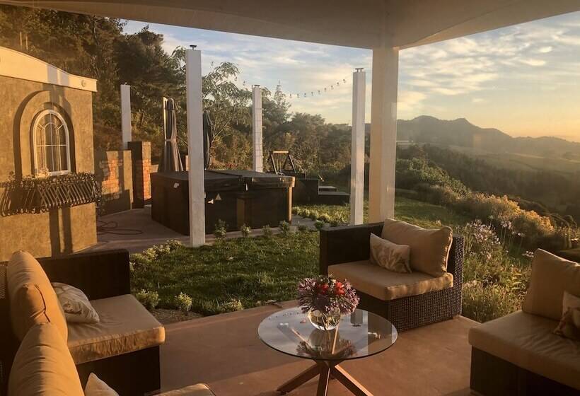 צימר Bayview Valley Lodge