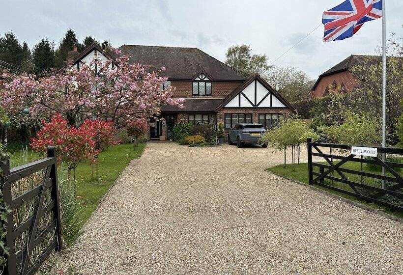 ベッドアンドブレックファースト Beechwood B And B