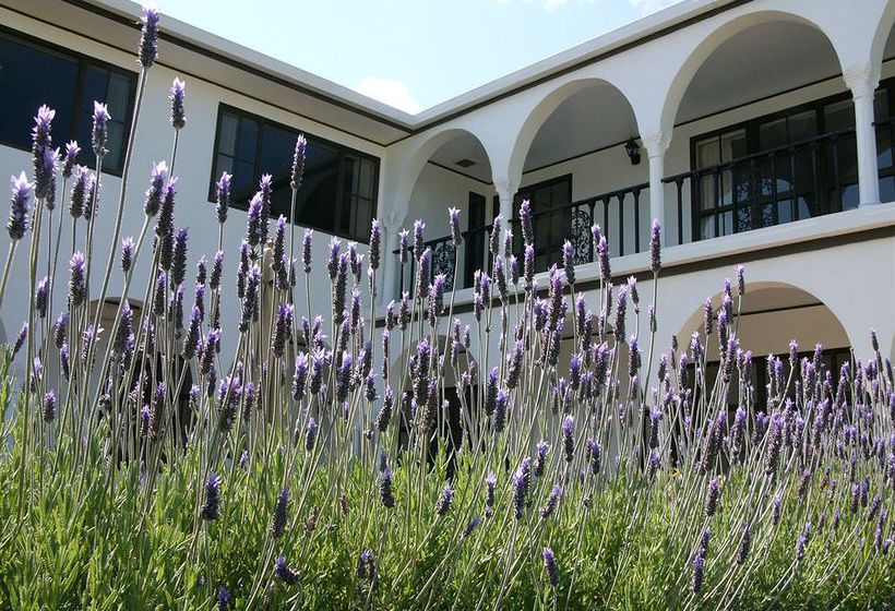 צימר The Pillars Retreat