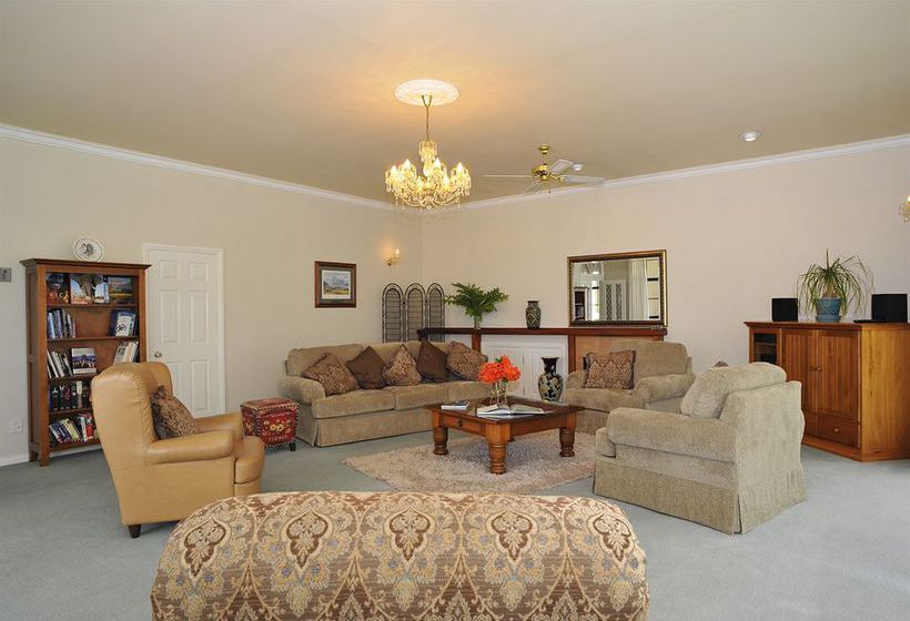 צימר The Pillars Retreat