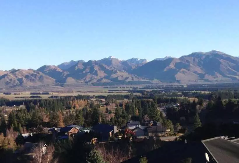 Clear Ridge Apartments