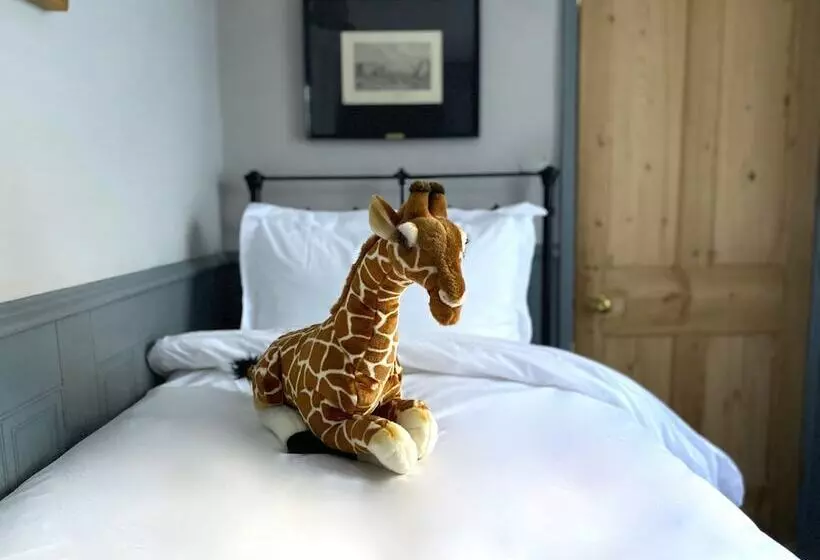 Отель 27 Brighton Guesthouse