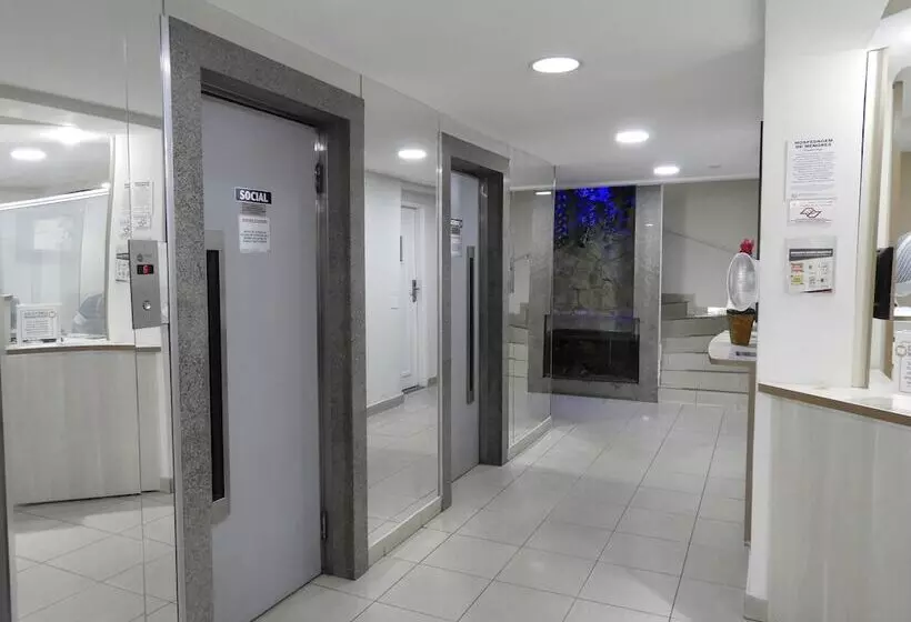 호텔 Binder Quality Inn