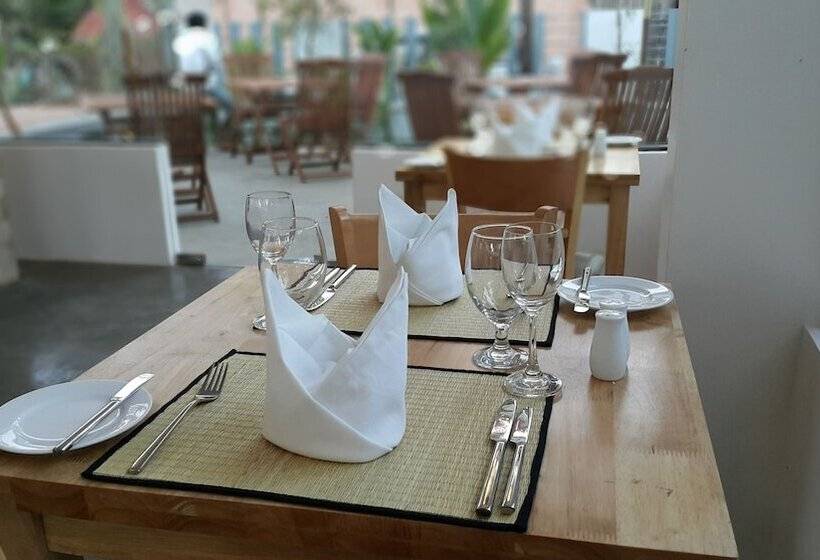 هتل Chez Moi Suite And Spa