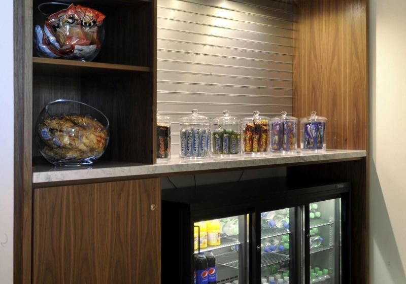 בית מלון כפרי Courtyard By Marriott Gdynia Waterfront