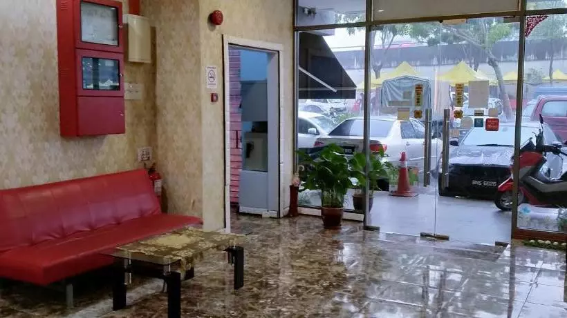 בית מלון כפרי Zamburger Sungai Besi