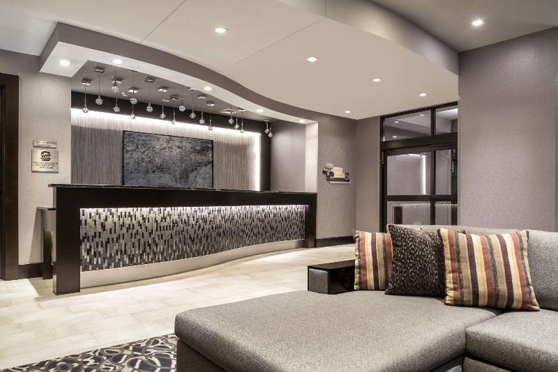 Отель Fairfield Inn & Suites By Marriott Boston Cambridge