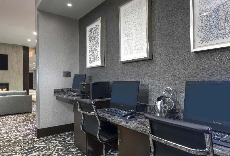 Отель Fairfield Inn & Suites By Marriott Boston Cambridge