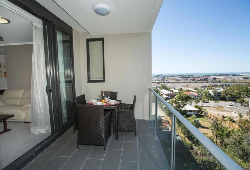 ホテル Gladstone Central Plaza Official