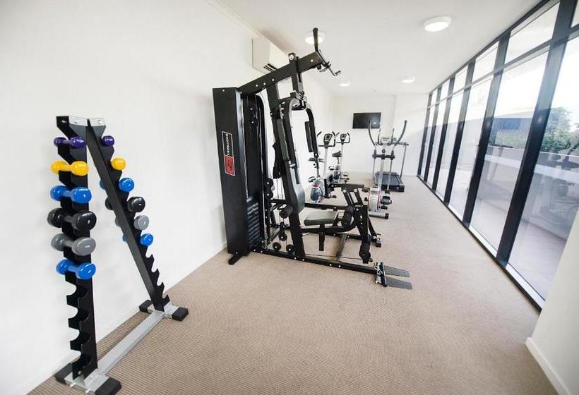 ホテル Gladstone Central Plaza Official