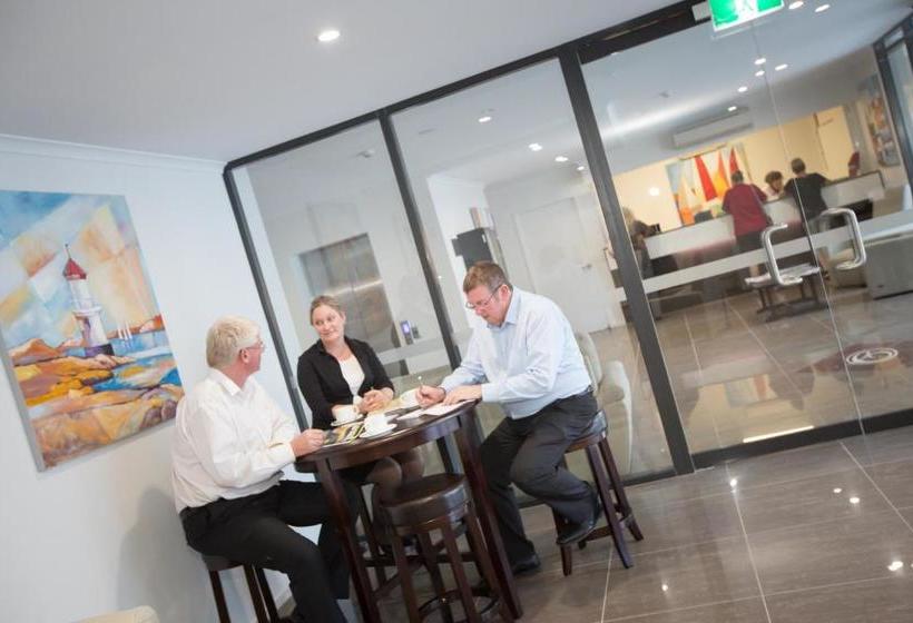 ホテル Gladstone Central Plaza Official