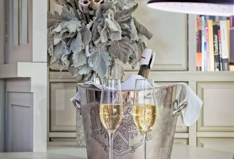 Hotel H10 Duque De Loule