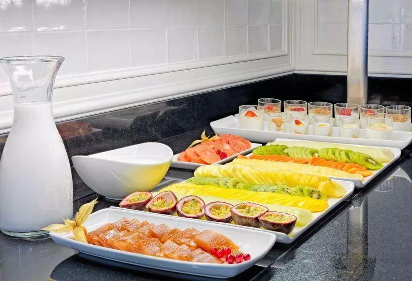 Hotel H10 Duque De Loule