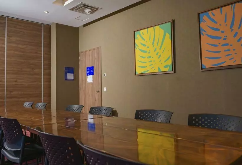 فندق Hampton By Hilton Valledupar