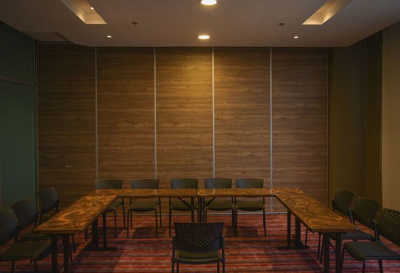 Hotel Hampton By Hilton Valledupar