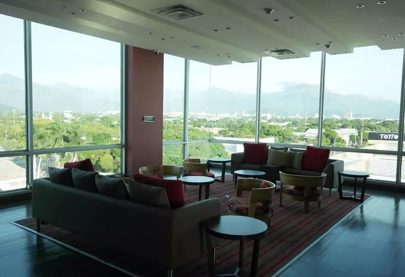 فندق Hampton By Hilton Valledupar