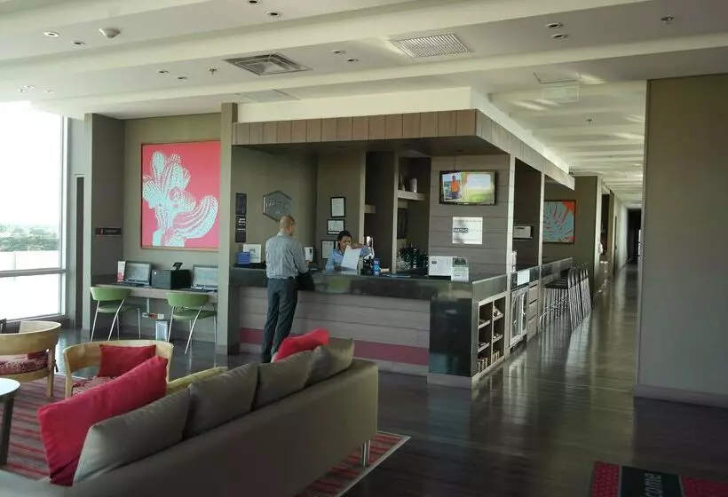 فندق Hampton By Hilton Valledupar